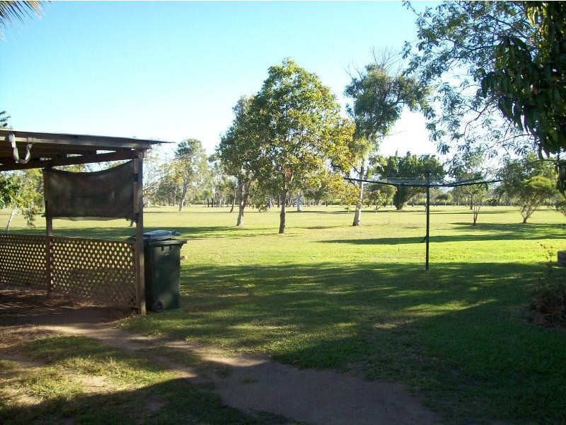 8 Joan Street, Proserpine QLD 4800