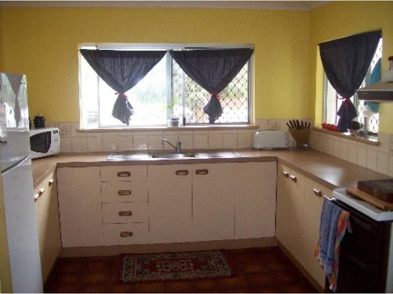 37 SPALLA DRIVE, Proserpine QLD 4800