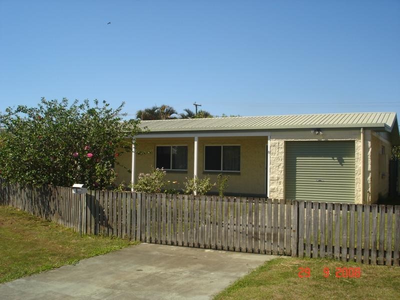 8 Rose Street, Proserpine QLD 4800