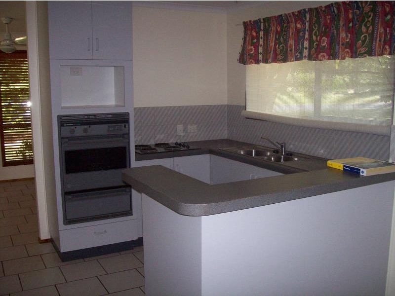 35 Bundesen Avenue, Midge Point QLD 4799