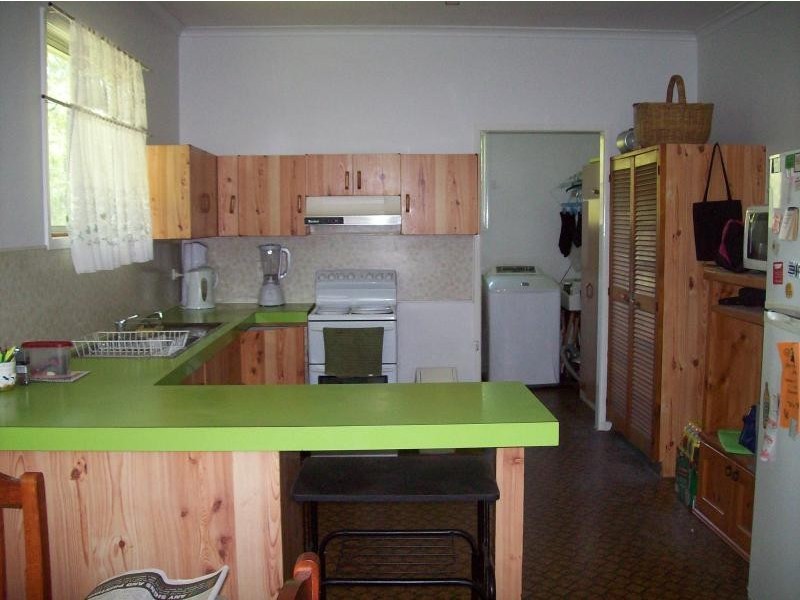 4 Elizabeth Street, Proserpine QLD 4800