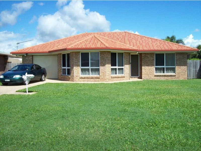 11 Rose Street, Proserpine QLD 4800