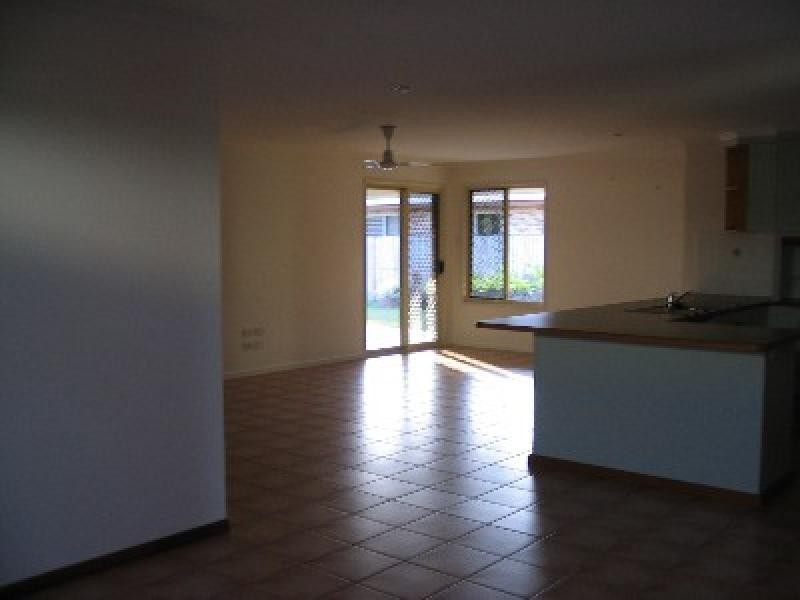 19 Trojan Court, Proserpine QLD 4800