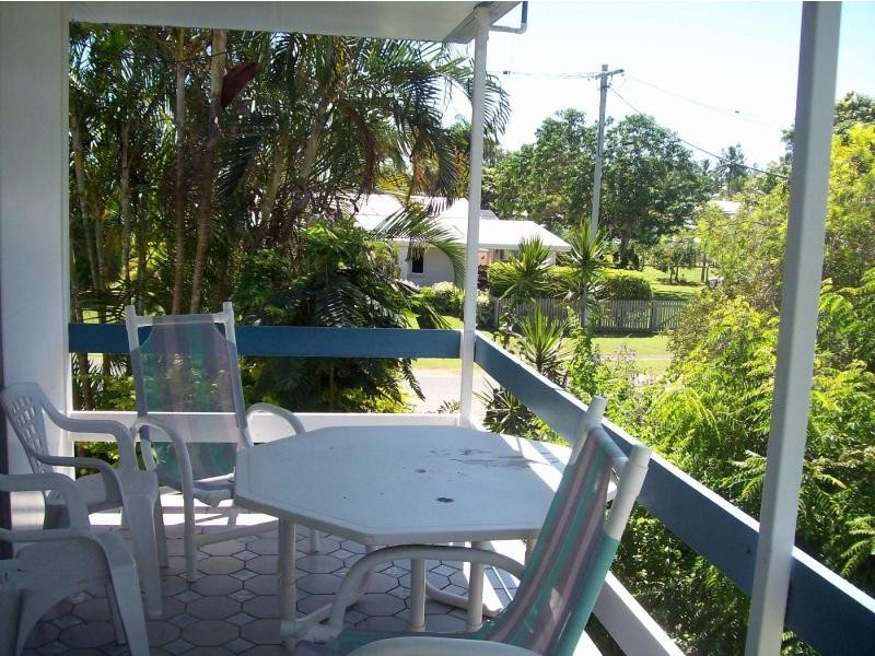 2 Burton Street, Midge Point QLD 4799