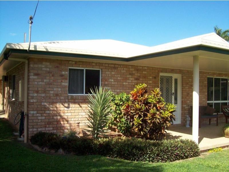 24 Peters Avenue, Midge Point QLD 4799