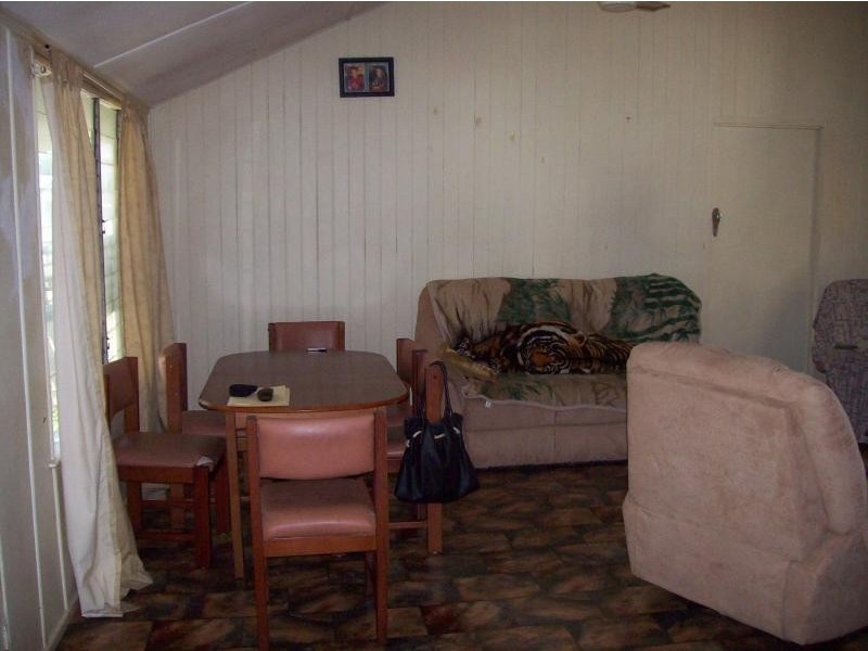 8 Davy Avenue, Proserpine QLD 4800