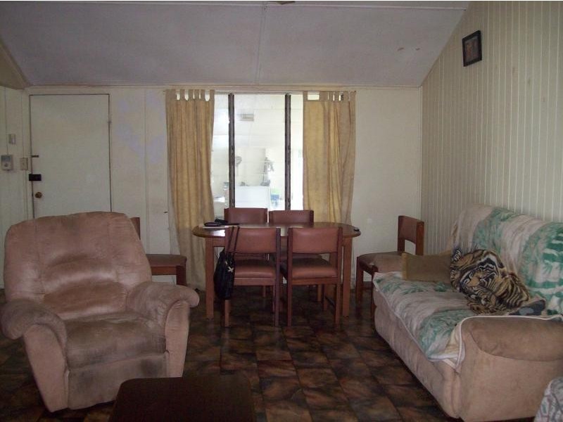 8 Davy Avenue, Proserpine QLD 4800
