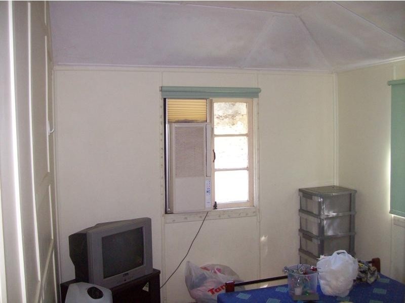 8 Davy Avenue, Proserpine QLD 4800