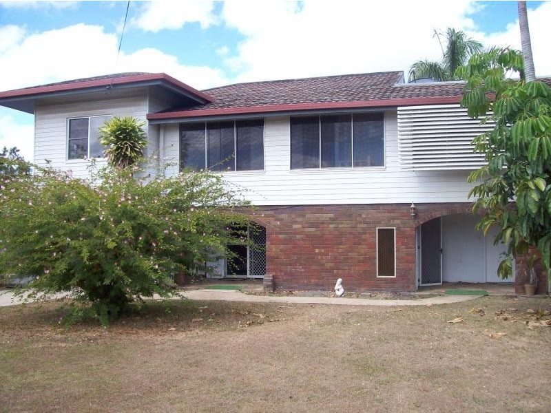 8 Edward Street, Proserpine QLD 4800