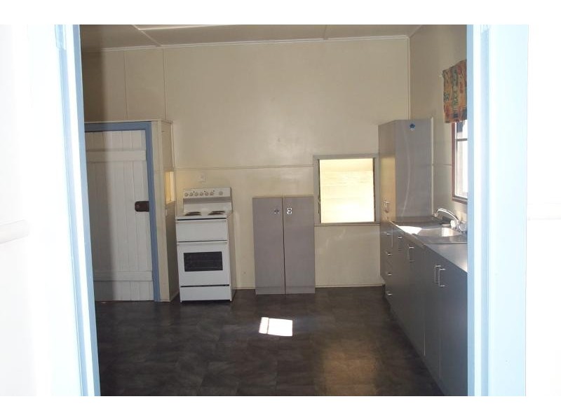 13 Elizabeth Street, Proserpine QLD 4800
