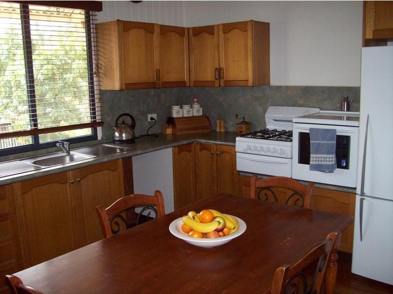 8 Telia Street, Proserpine QLD 4800