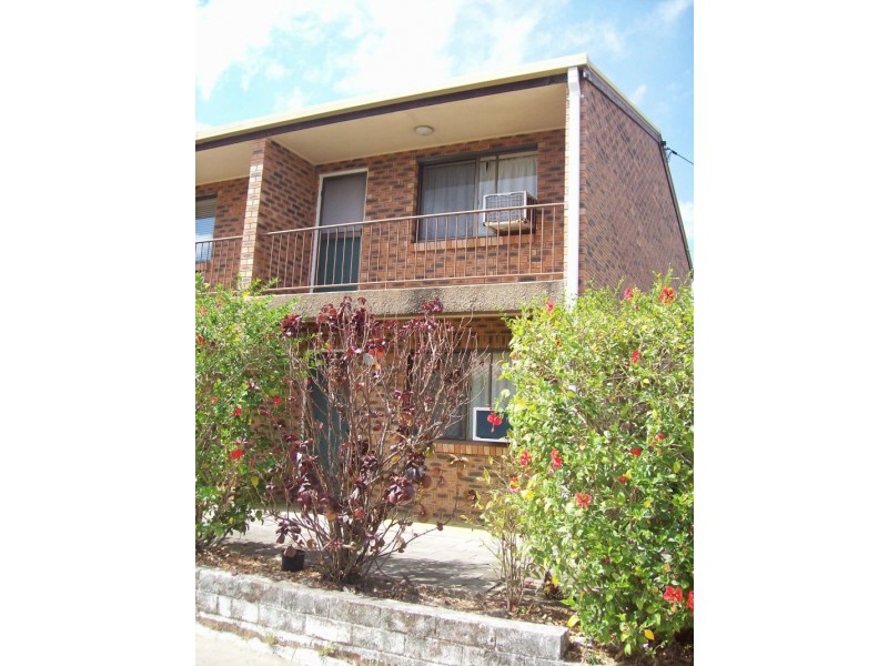 Unit 1/15 Hinschen Street, Proserpine QLD 4800