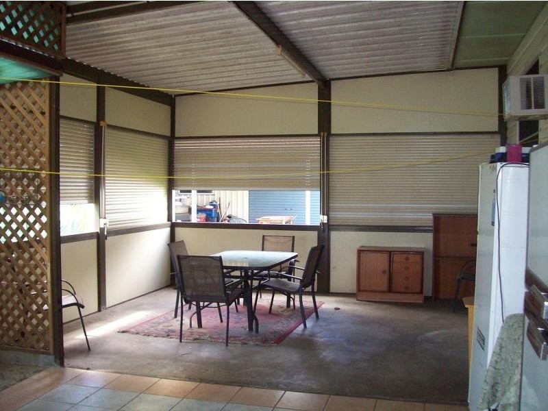 4 Blair Street, Proserpine QLD 4800