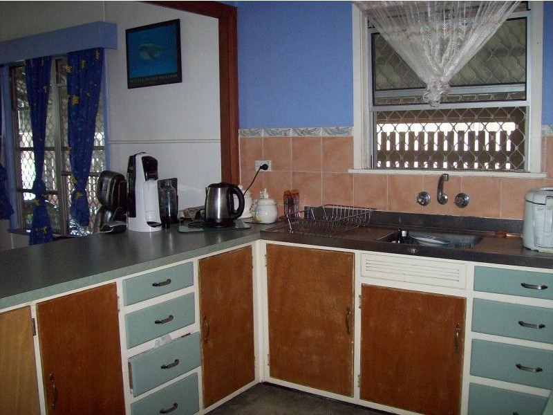 4 Blair Street, Proserpine QLD 4800