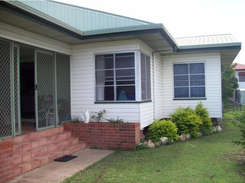 4 Blair Street, Proserpine QLD 4800