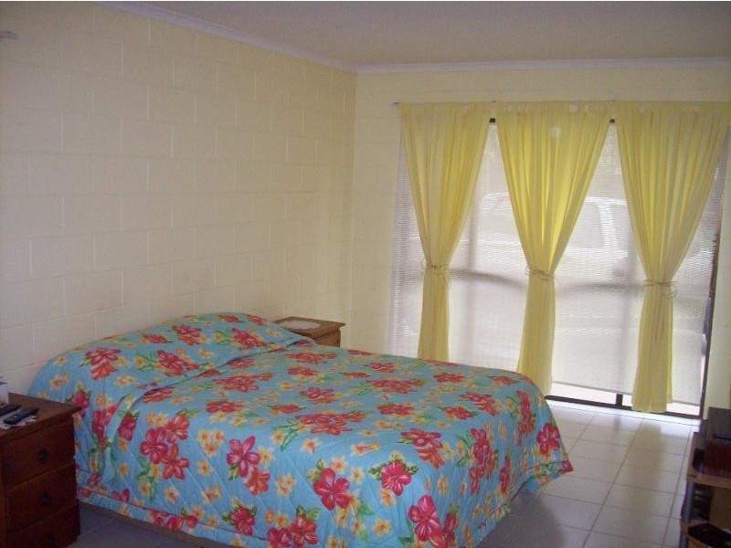 2 Foxlee Street, Proserpine QLD 4800