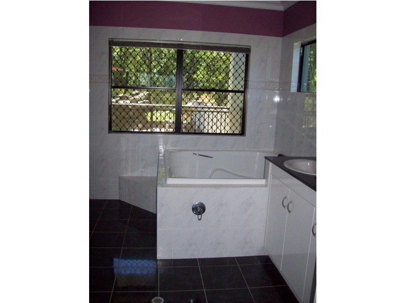 35 Riverview Drive, Mount Julian QLD 4800