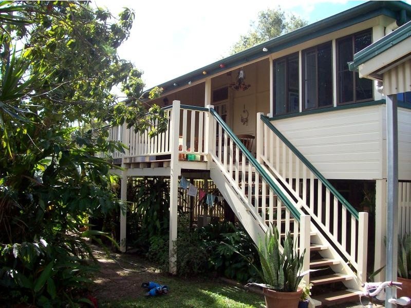 9 Florence Street, Proserpine QLD 4800