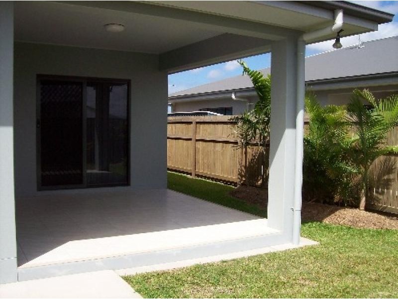 1/4 Honey Myrtle Street, Proserpine QLD 4800