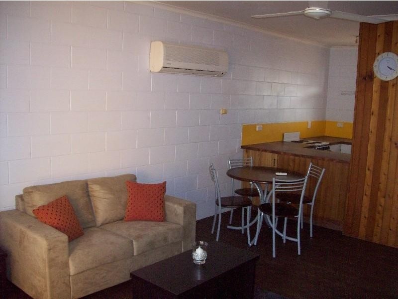 Unit 1/5 Marathon Street, Proserpine QLD 4800