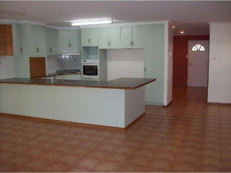 19 Trojan Court, Proserpine QLD 4800