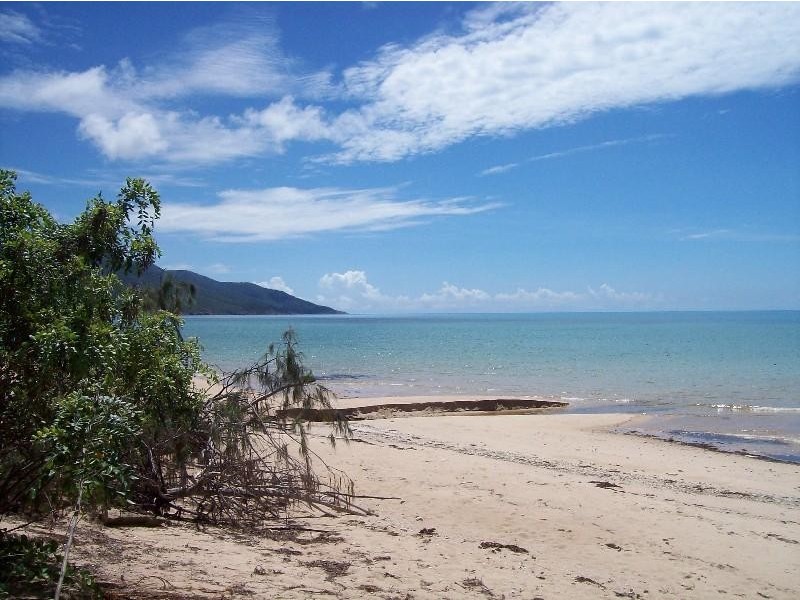 4 Gumbrell Court, Hideaway Bay QLD 4800