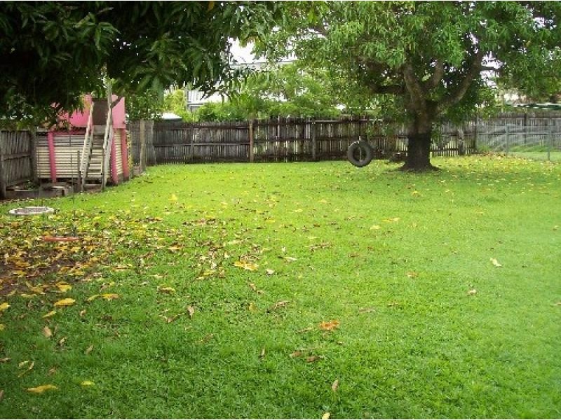 40 Fuljames Street, Proserpine QLD 4800