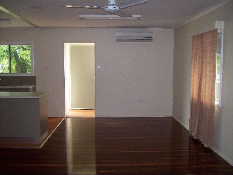 184 Main Street, Proserpine QLD 4800