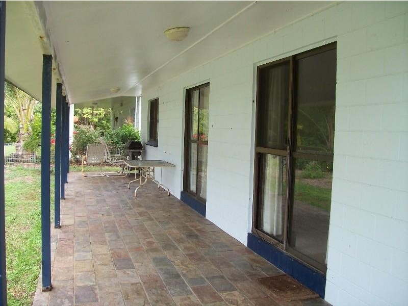 27 Burton Street, Midge Point QLD 4799