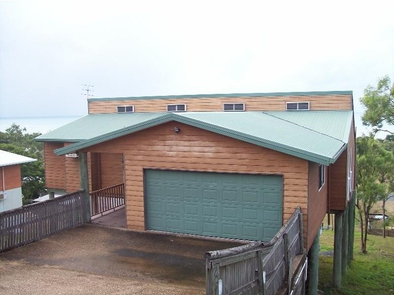 17 Roseric Crescent, Hideaway Bay QLD 4800