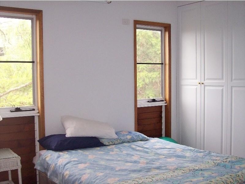 17 Roseric Crescent, Hideaway Bay QLD 4800