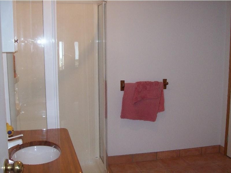 17 Roseric Crescent, Hideaway Bay QLD 4800