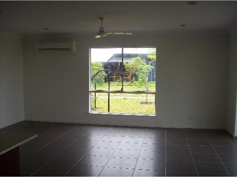 1/12 Calista Court, Proserpine QLD 4800