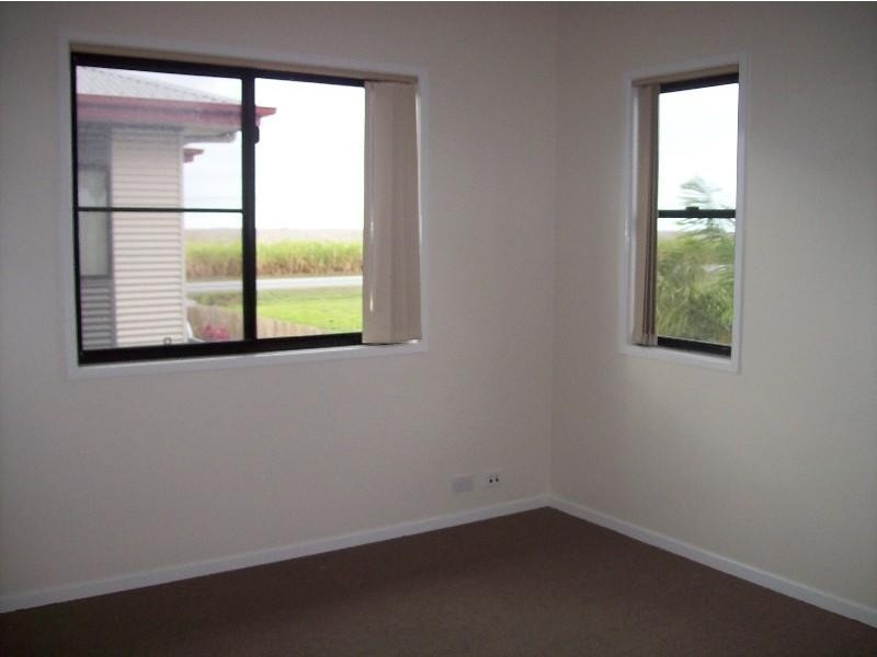 2/14 Gardenia Street, Proserpine QLD 4800