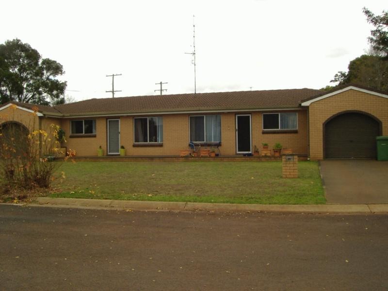 1/16 Marigold Street, Toowoomba QLD 4350