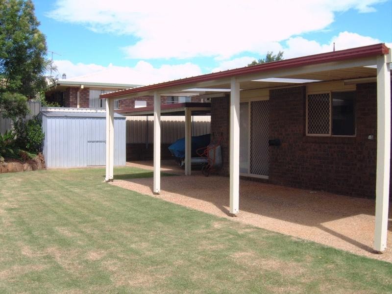 3 Honeysuckle Drive, Glenvale QLD 4350