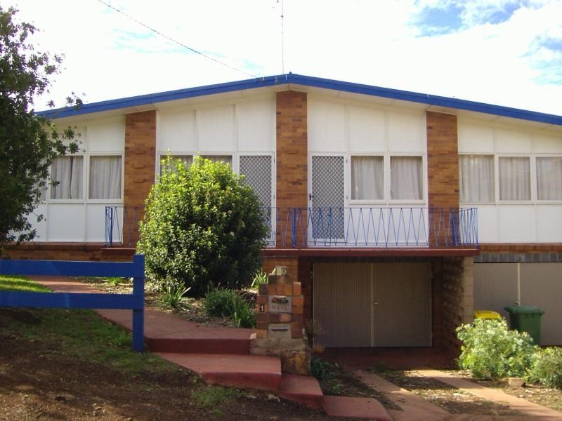 Unit 1/20 ESTHER STREET, Mount Lofty QLD 4350