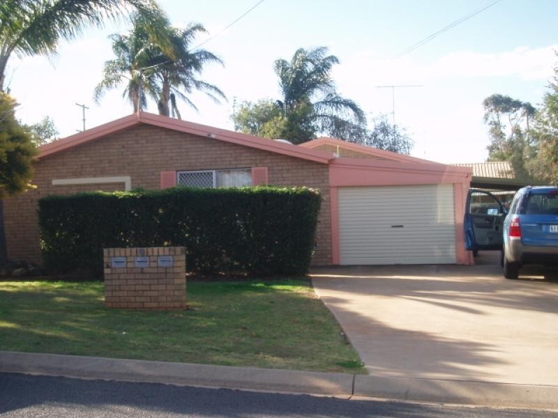 Unit 2/9 Marwedel Street, Toowoomba QLD 4350