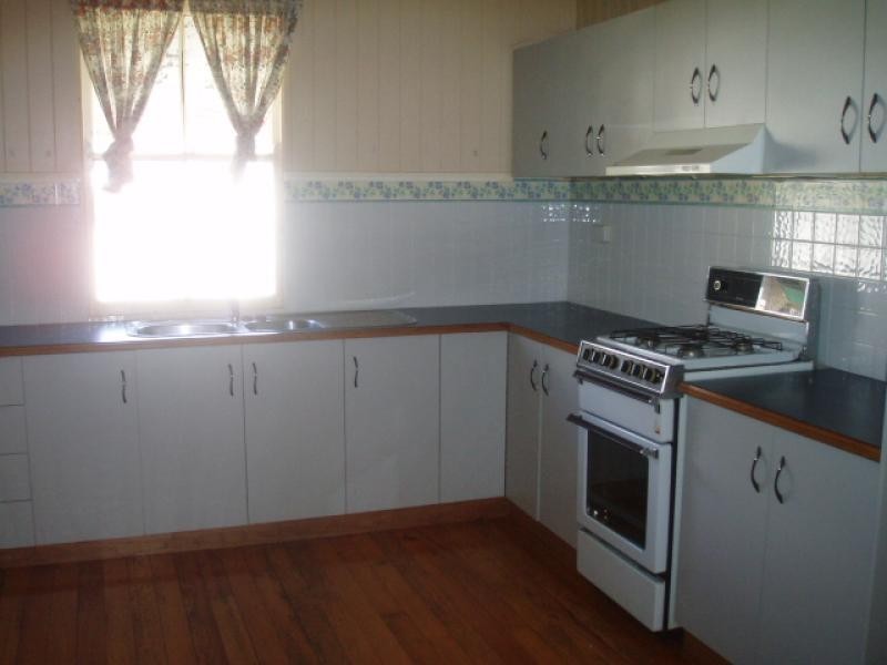 4 HORTON STREET, Toowoomba QLD 4350