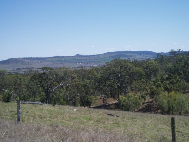 219 Breydon Road, Toowoomba QLD 4350