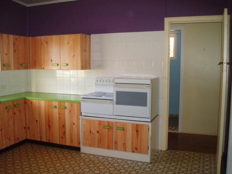 7 Blackdown Street, Harristown QLD 4350