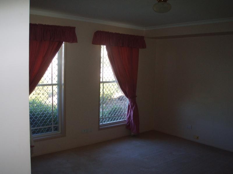 11 SWARTZ STREET, Kearneys Spring QLD 4350