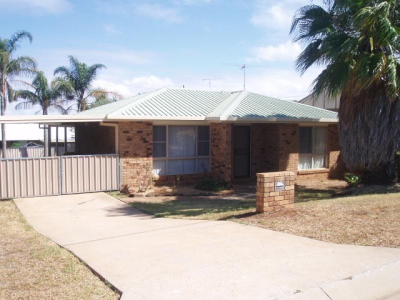 9 KURRAJONG STREET, Glenvale QLD 4350