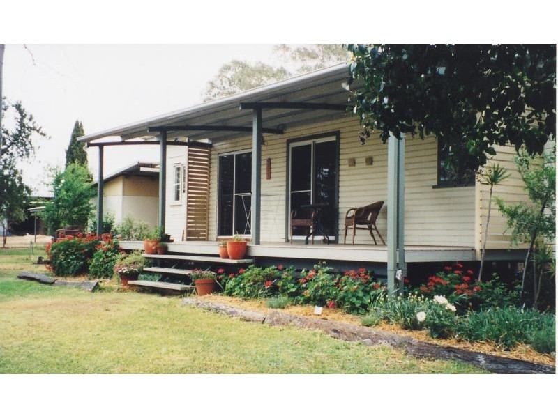 Felton QLD 4358