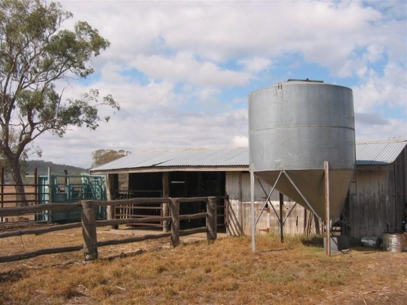 Felton QLD 4358