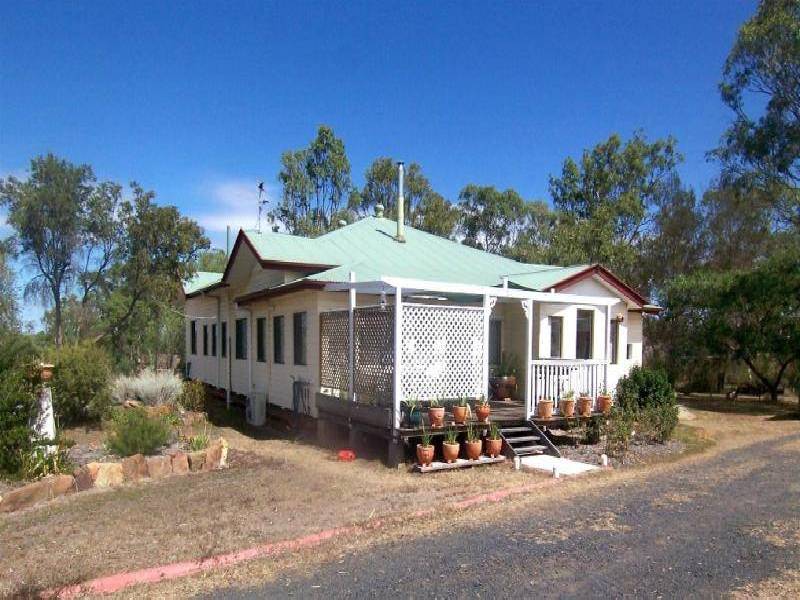 3 LEBSANFT STREET, Goombungee QLD 4354