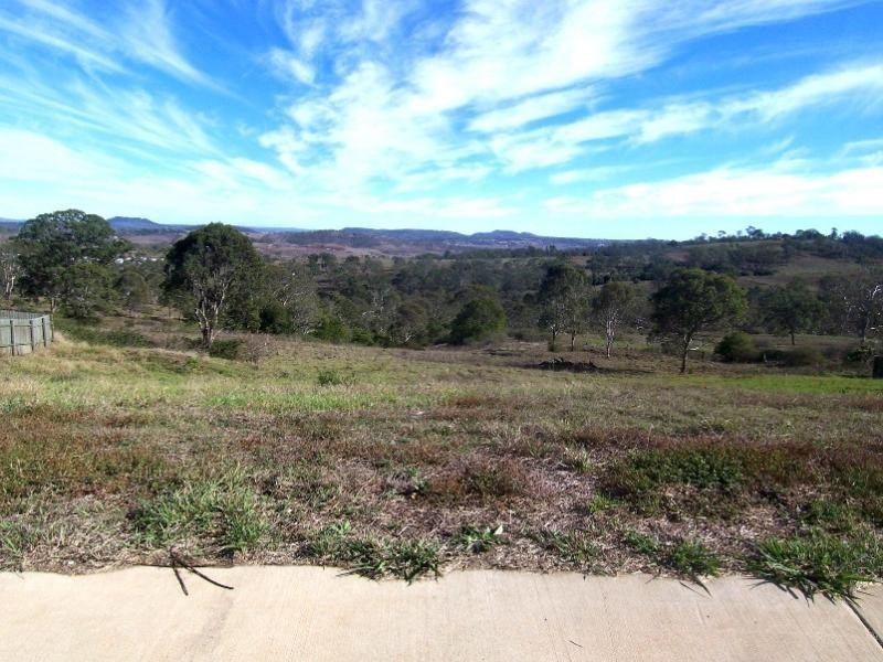 5, 7 McShane Drive, Mount Kynoch QLD 4350
