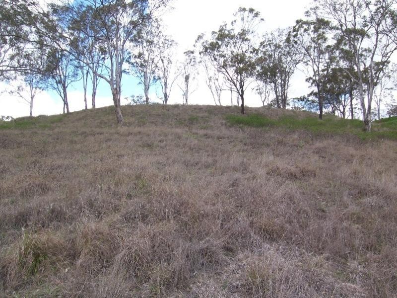 10 CLAUDIA COURT, Top Camp QLD 4350