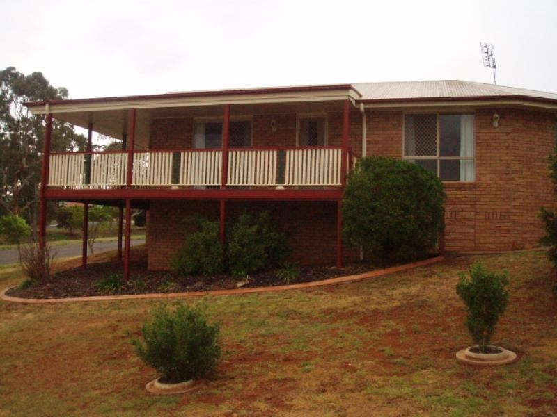 2 BROCK COURT, Darling Heights QLD 4350