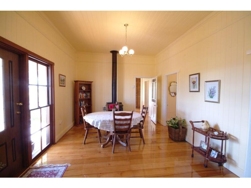 95 Cudmore Rd, Cambooya QLD 4358